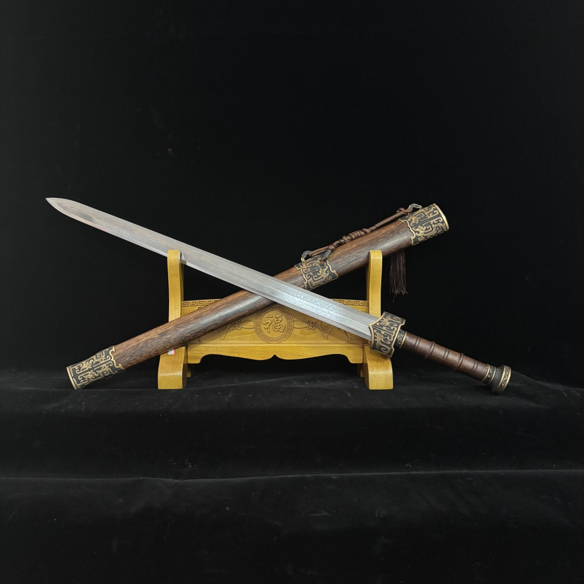 新疆包邮赵云剑花纹钢收藏把玩摆件工艺品未开刃