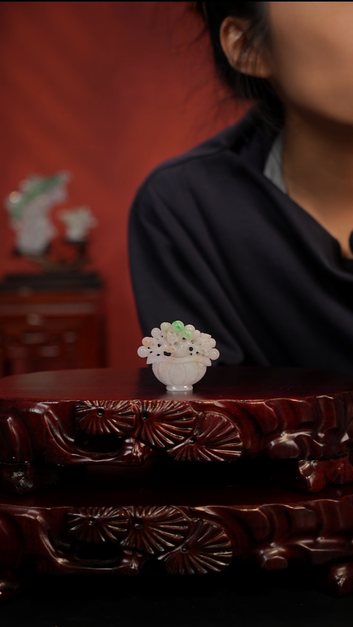 未镶嵌摆件翡翠花篮