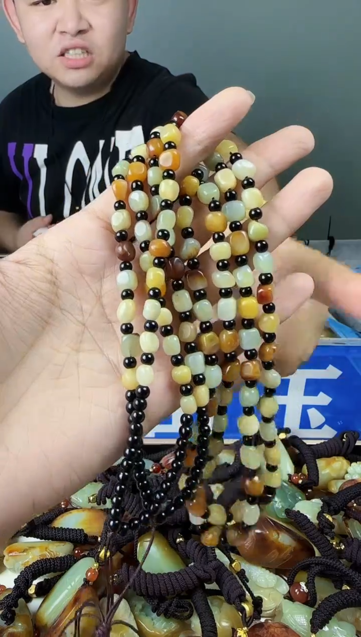 和田玉未镶嵌颈饰多样性发货拍一单发一个