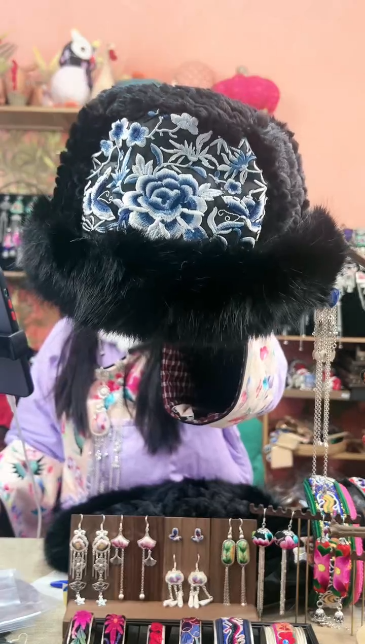 【闪购商品】织绣民族风老绣饰品274