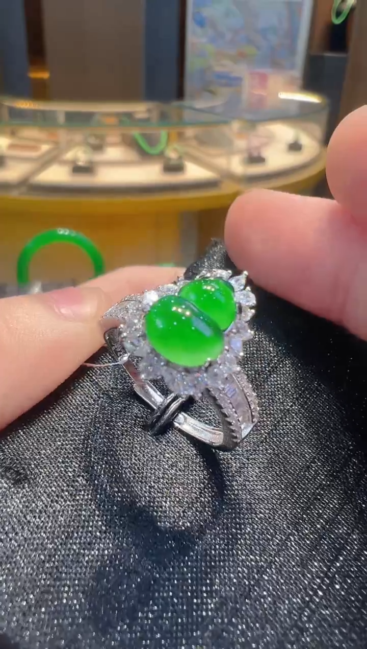 翡翠银S925镶嵌戒指多样性发其一