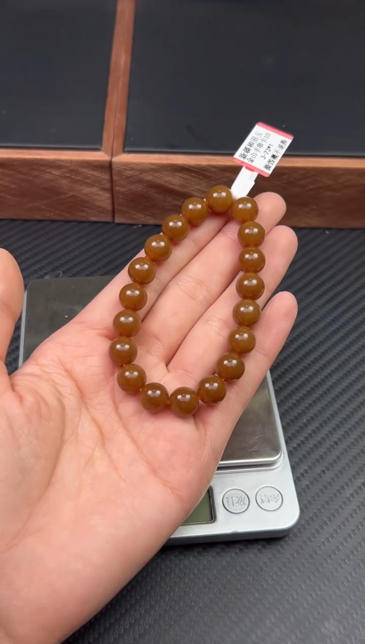 未镶嵌和田玉手串且末金山微色差卡10