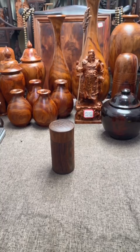 【闪购商品】交趾黄檀（大红酸枝）木艺酸枝牙签筒 多样发其一