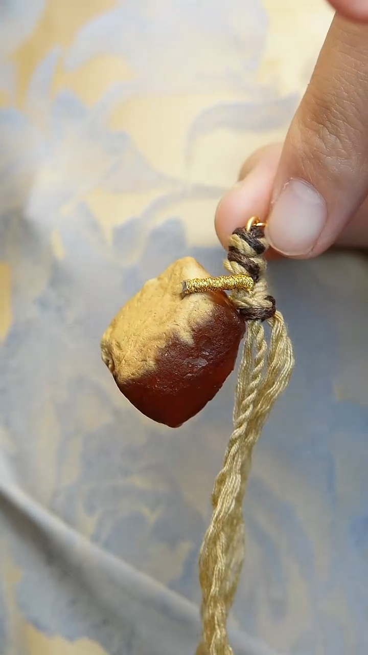 【闪购商品】蜜蜡裸石未镶嵌原石