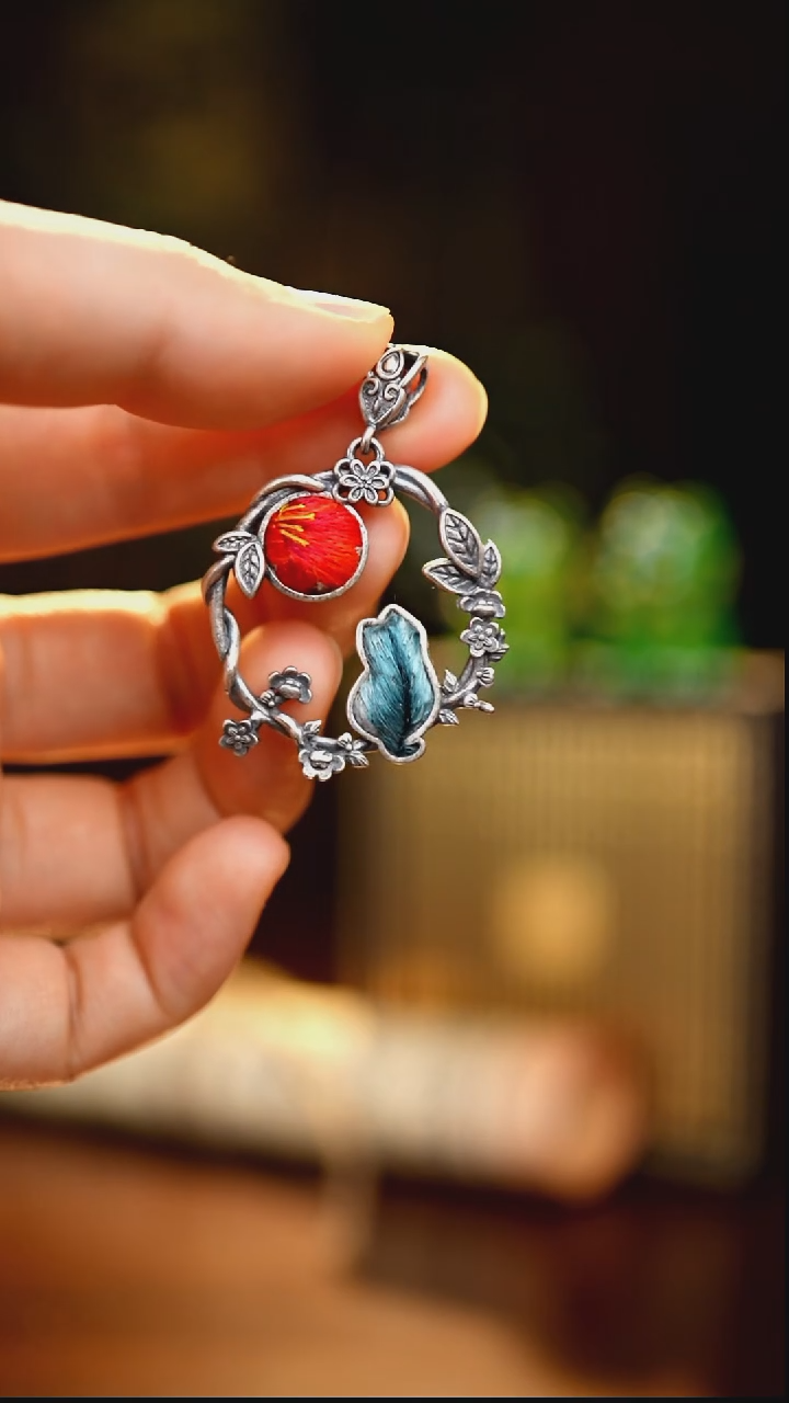 刺绣私人定制苗族手工W145