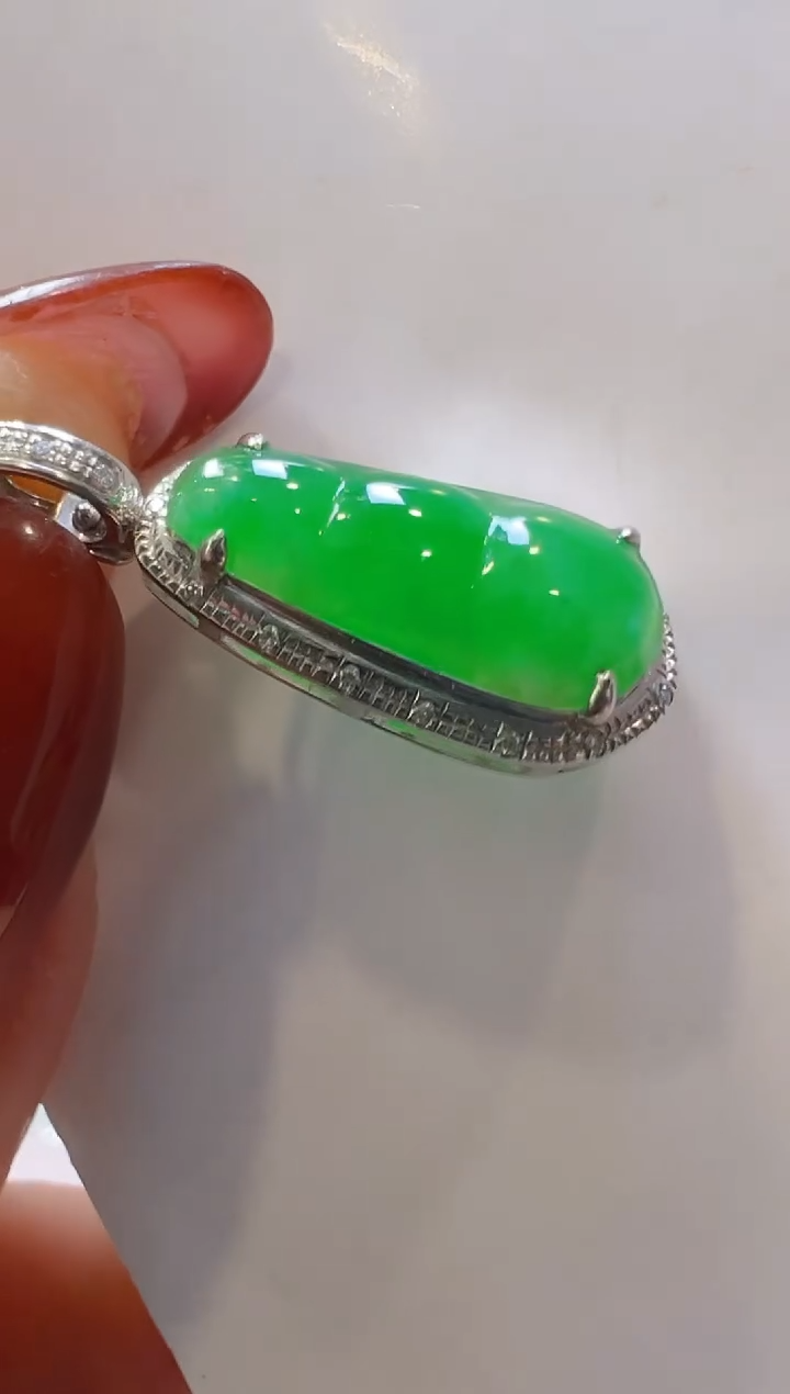 【闪购商品】翡翠吊坠(不含链)18K金镶嵌多样性团购发一件