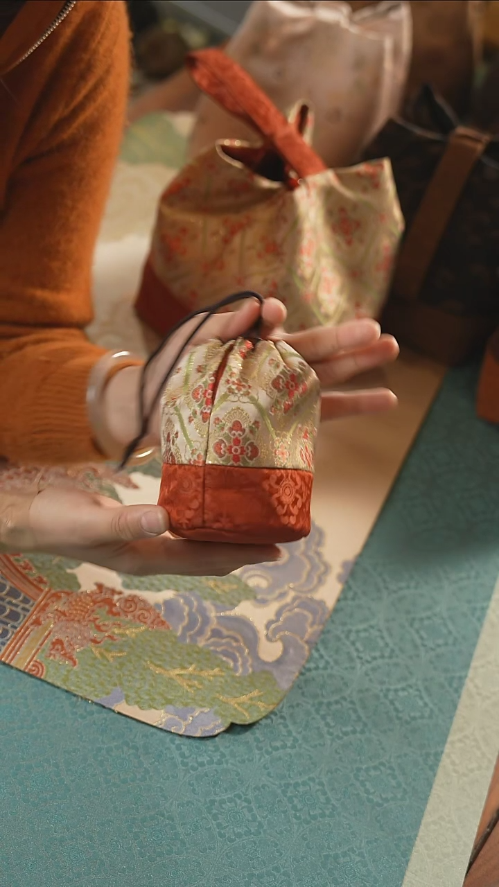 【闪购商品】如意莲花杯袋··········