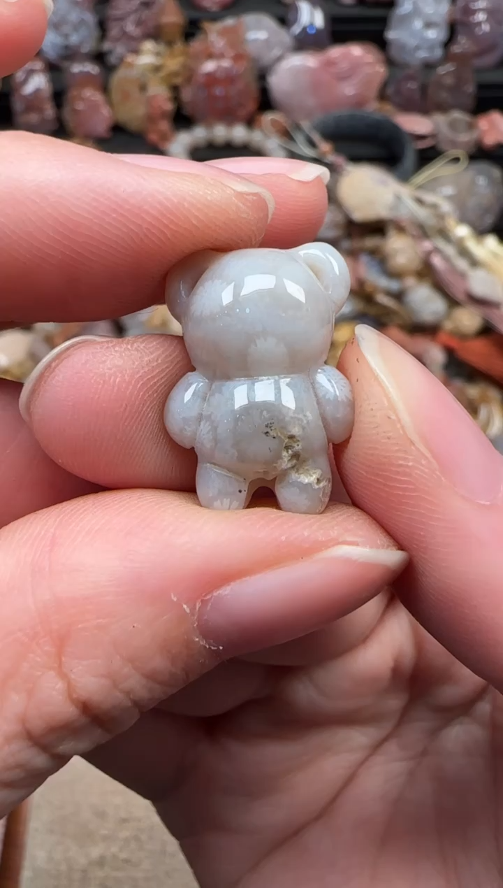 颈饰未镶嵌硅化珊瑚（珊瑚玉）537