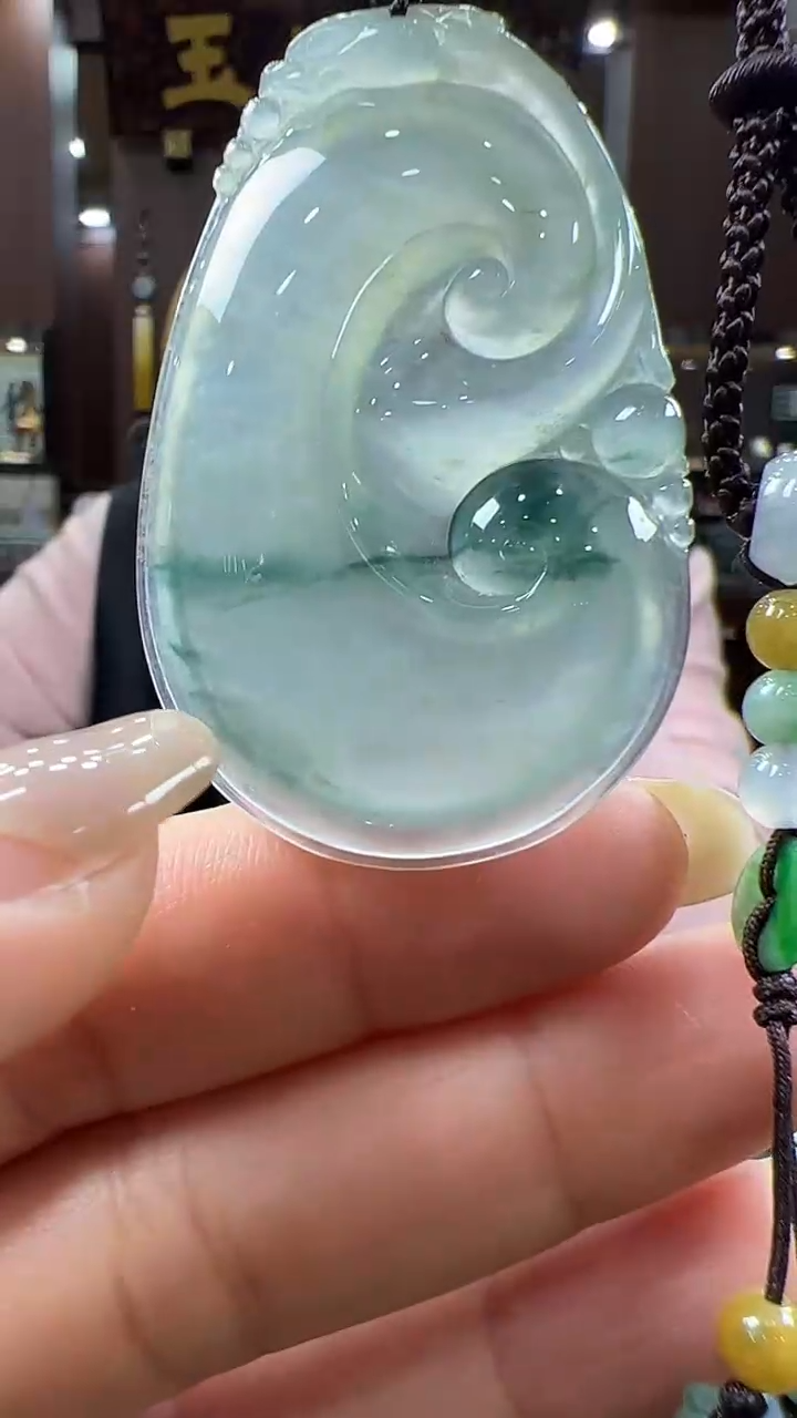 【闪购商品】翡翠挂件未镶嵌如意