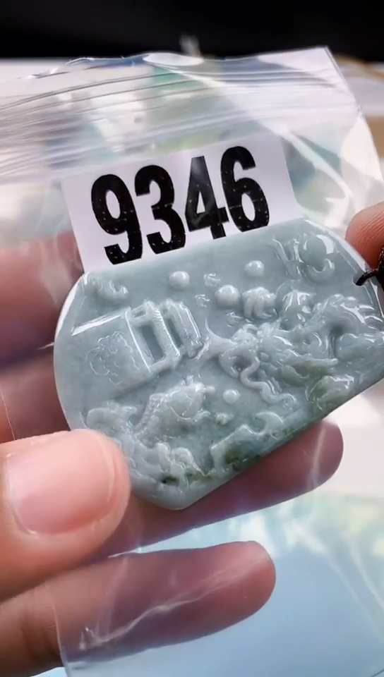 【闪购商品】翡翠挂件未镶嵌天然翡翠吊坠挂件