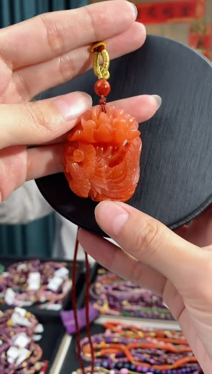 【闪购商品】南红玛瑙吊坠(赠链)未镶嵌437