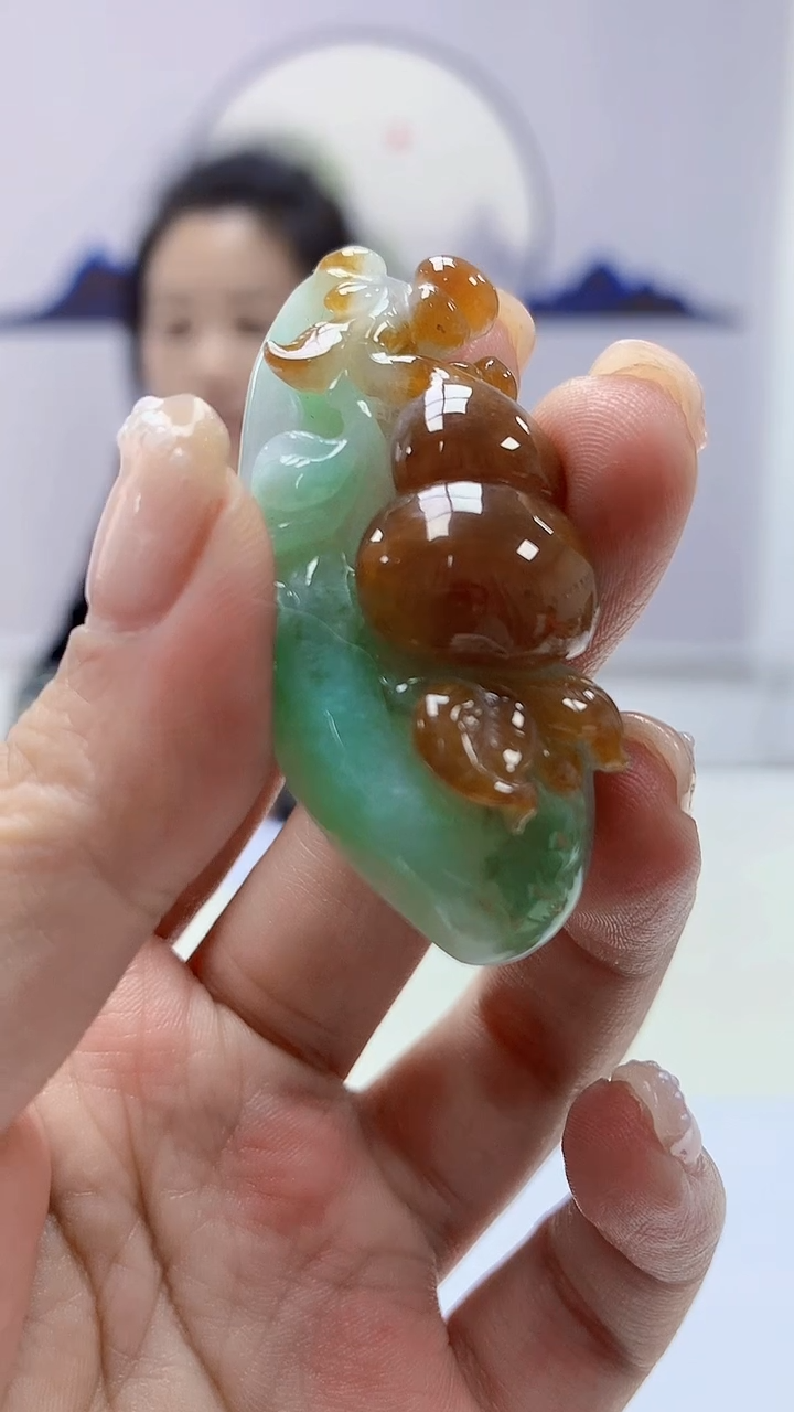 【闪购商品】定制翡翠未镶嵌4902ms-毛货5葫芦