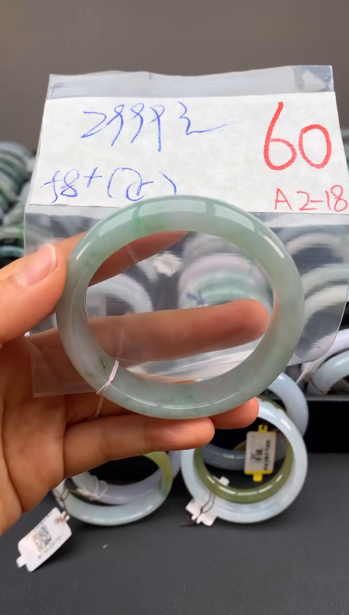 【闪购商品】定制翡翠未镶嵌毛货需精细抛光+多样性发货拍一发一