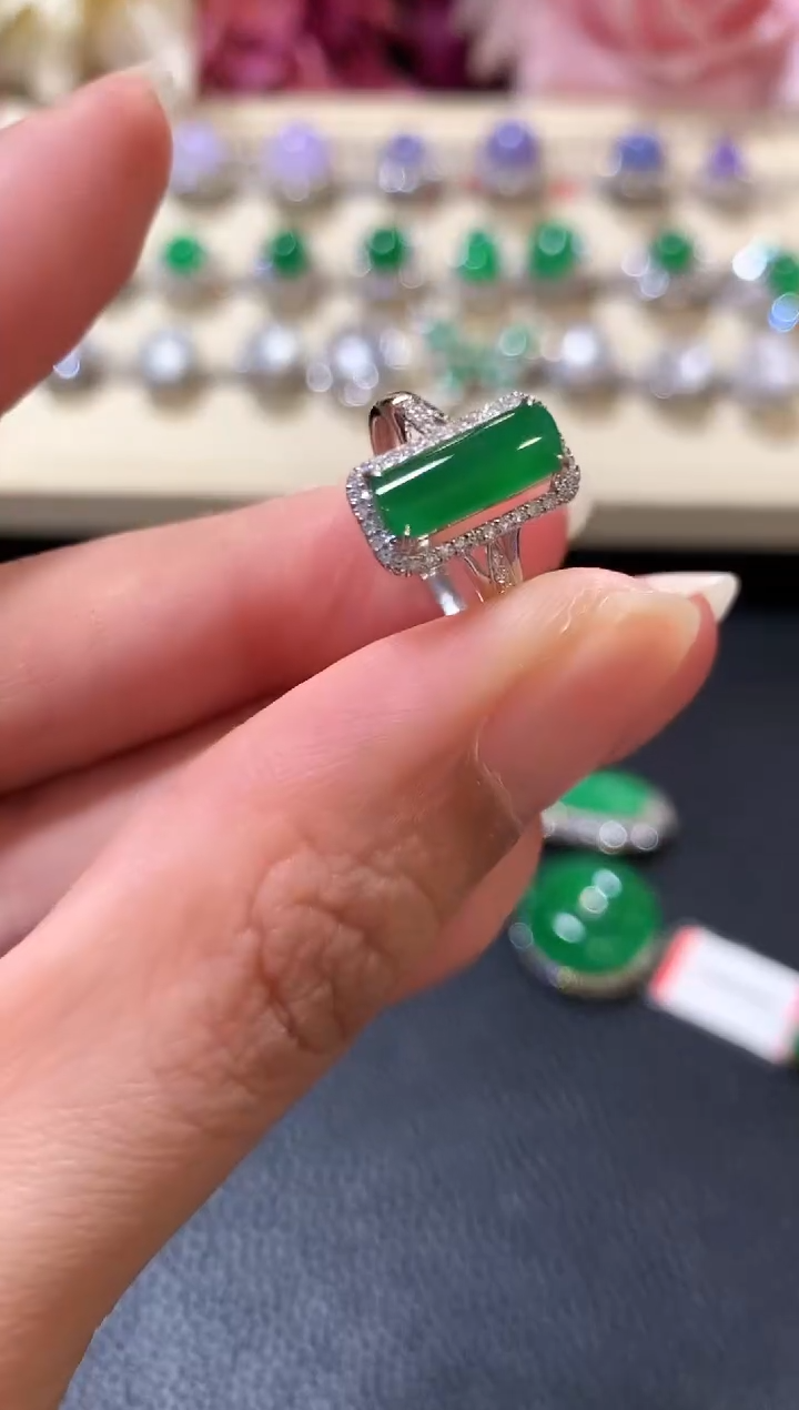 18K金镶嵌戒指翡翠z74 