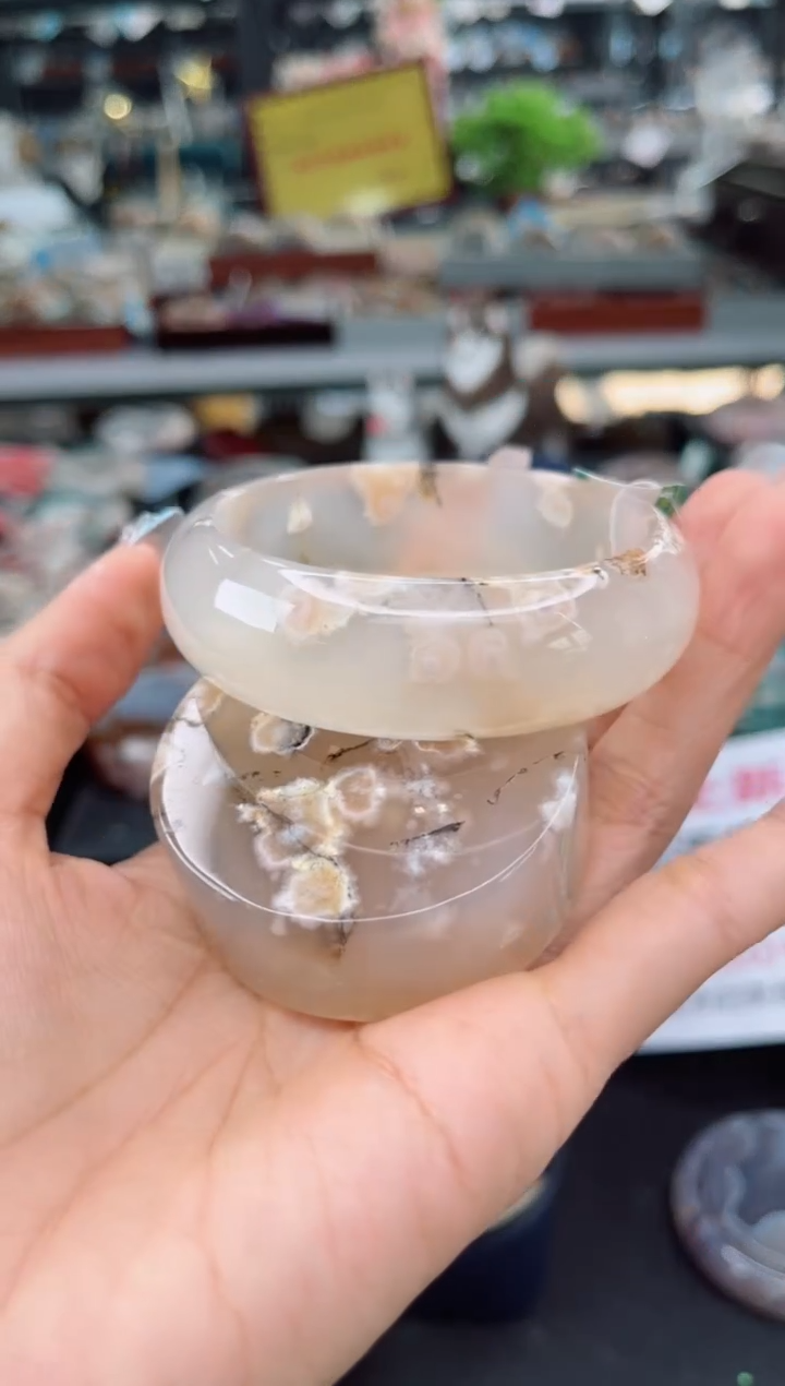 【闪购商品】石英质玉手镯未镶嵌56圈口（赠品镯心）6687182