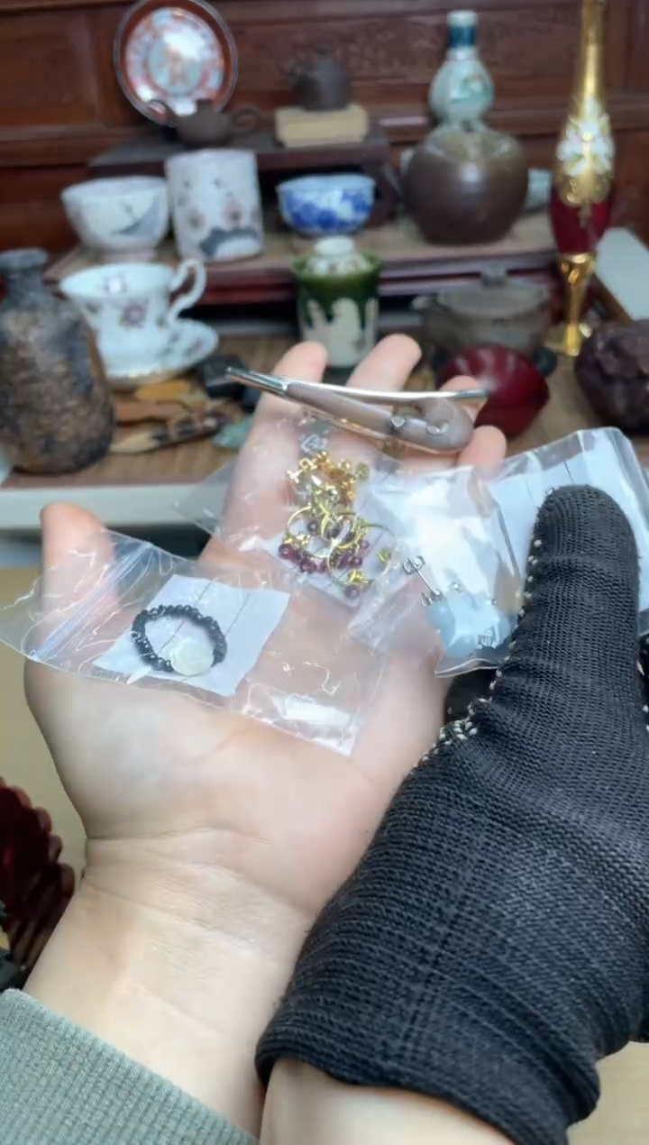 新的4个哈哈哈哈哈