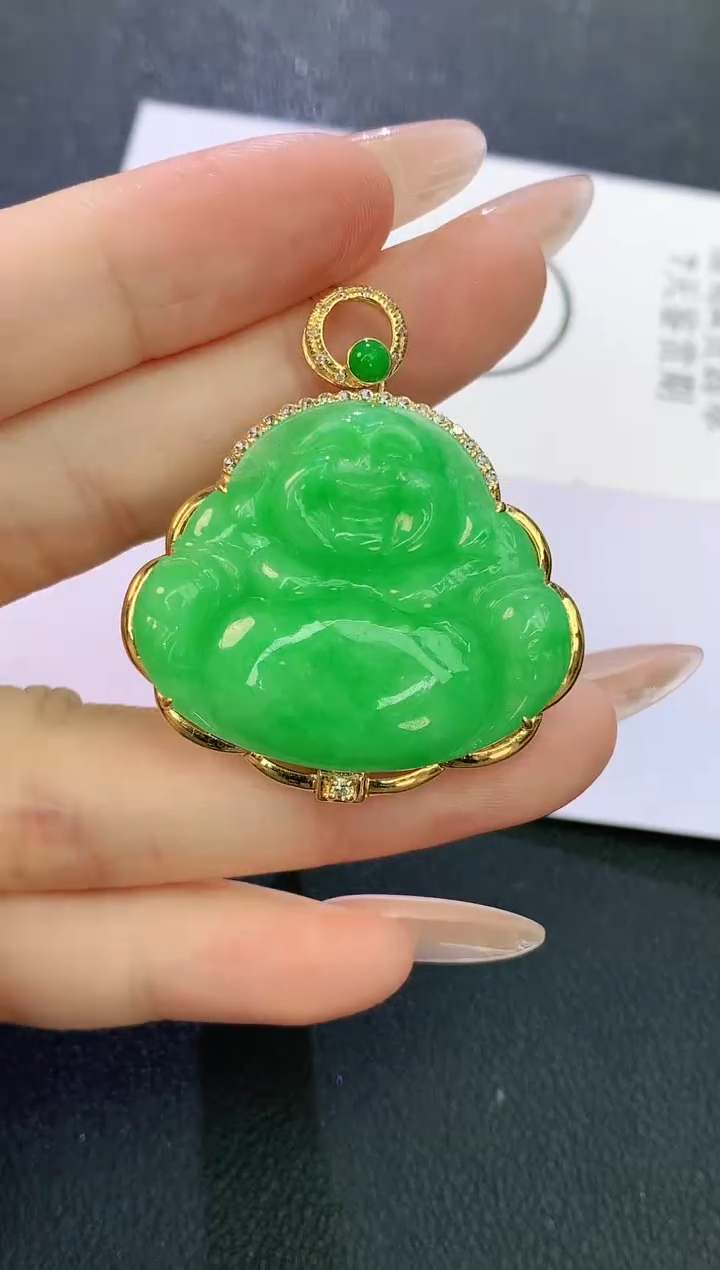 颈饰18K金镶嵌翡翠赠礼盒证书 麦麦