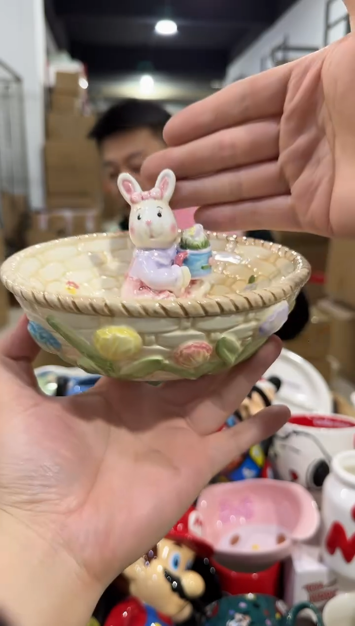 瓷片粉色原盒兔子碗