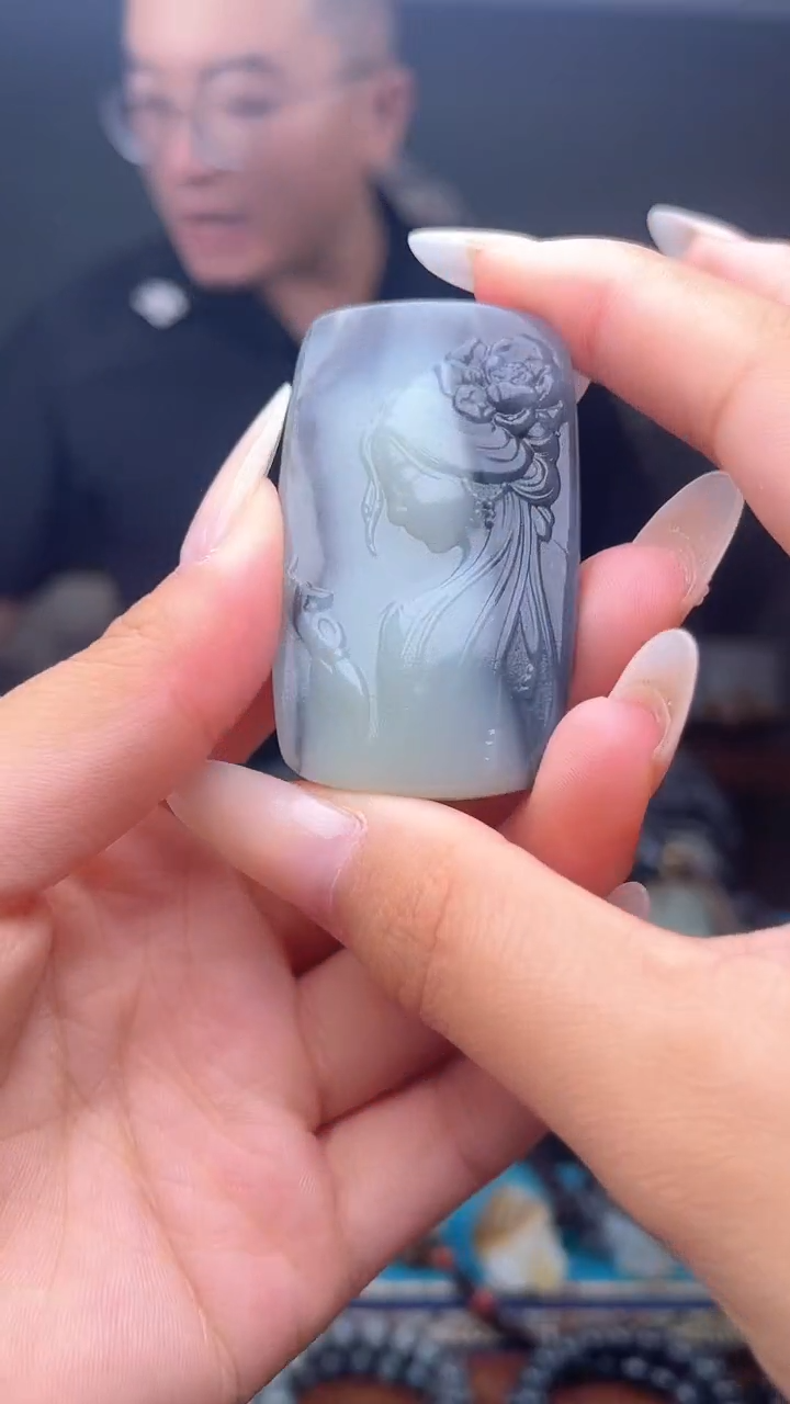 未镶嵌和田玉挂件1