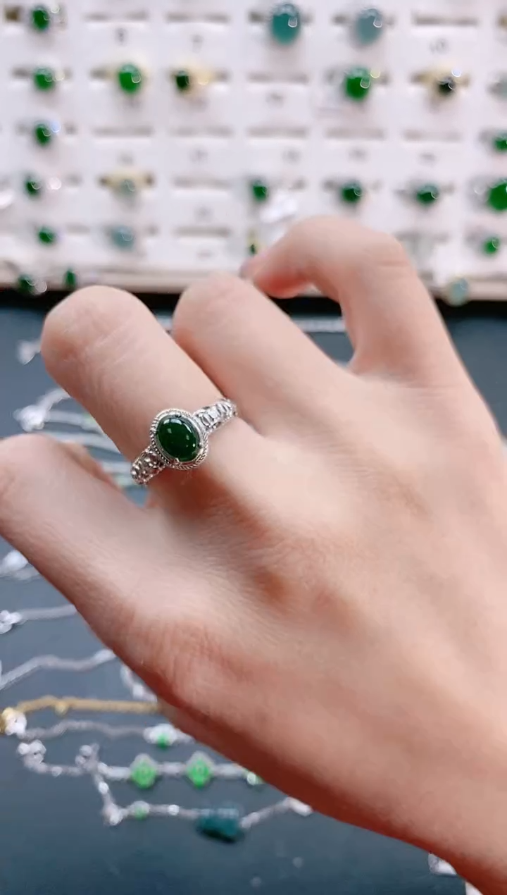 【闪购商品】翡翠戒指银S925镶嵌天然翡翠