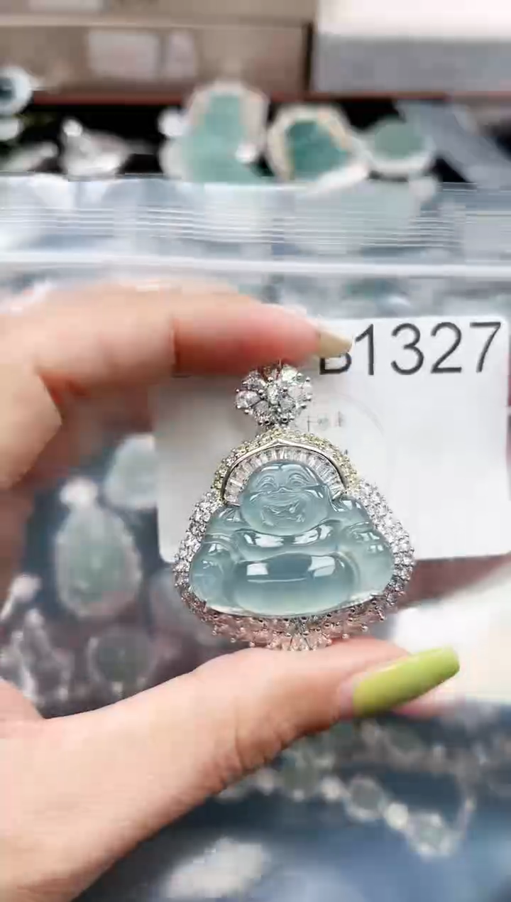 【闪购商品】翡翠颈饰未镶嵌1327赠皮绳