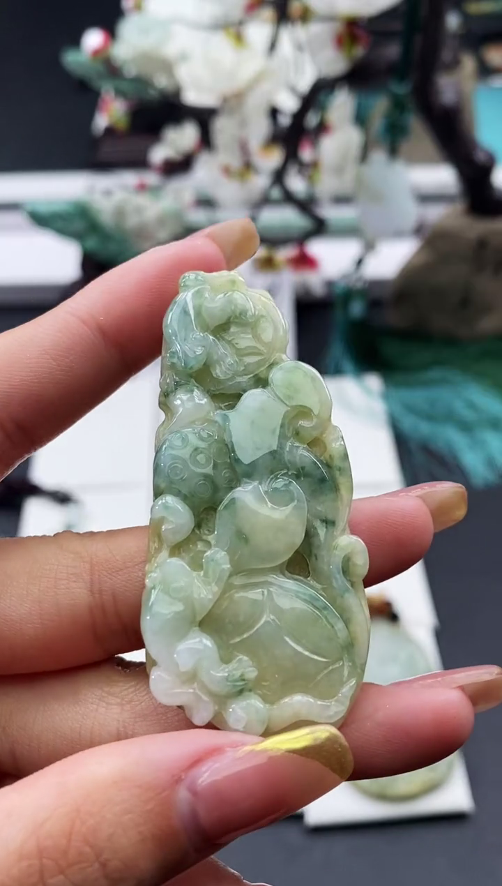 【闪购商品】翡翠吊坠(不含链)未镶嵌天然缅甸翡翠A货