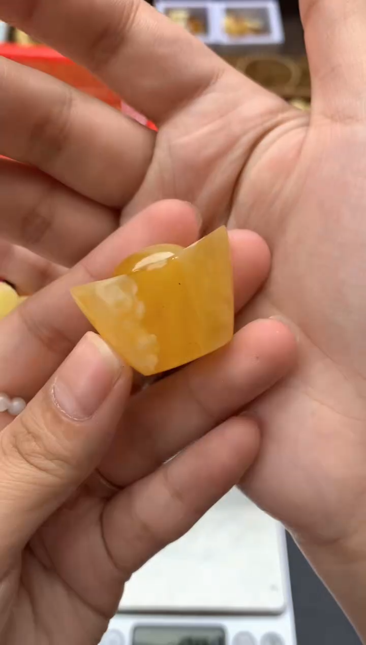 【闪购商品】琥珀珠宝奇石未镶嵌037琥珀蜜蜡小坑花粉介意勿拍