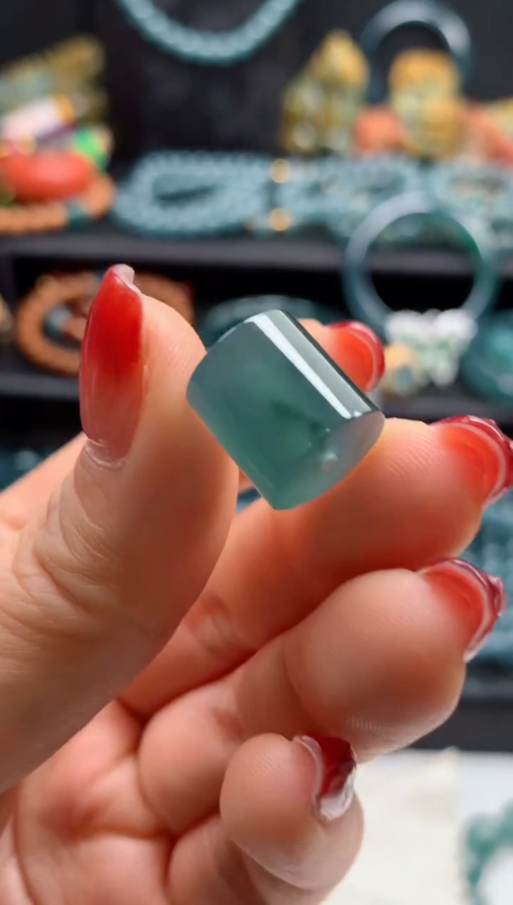 【闪购商品】翡翠颈饰未镶嵌0984661110