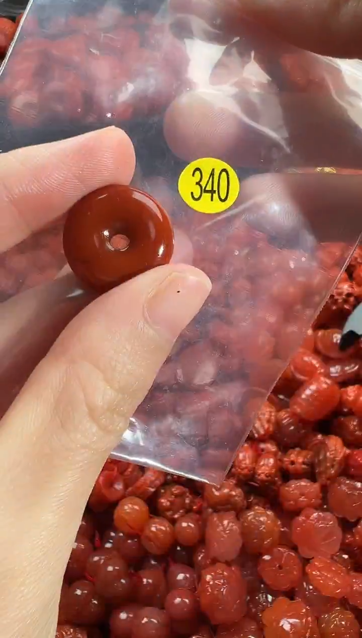 颈饰未镶嵌南红玛瑙1