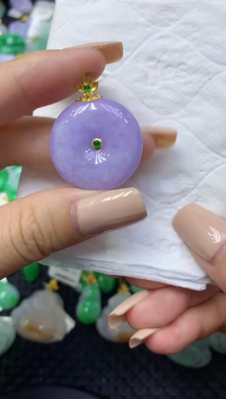 颈饰18K金镶嵌翡翠天然缅甸翡翠A货