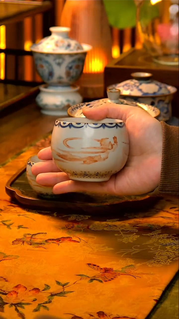 敦煌主人杯数量不多