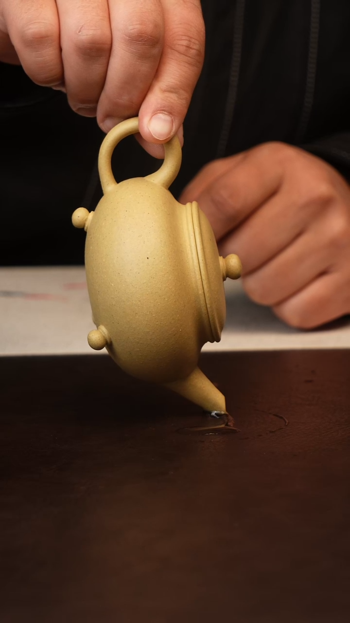 茶壶紫砂老***坊原矿紫砂本绿