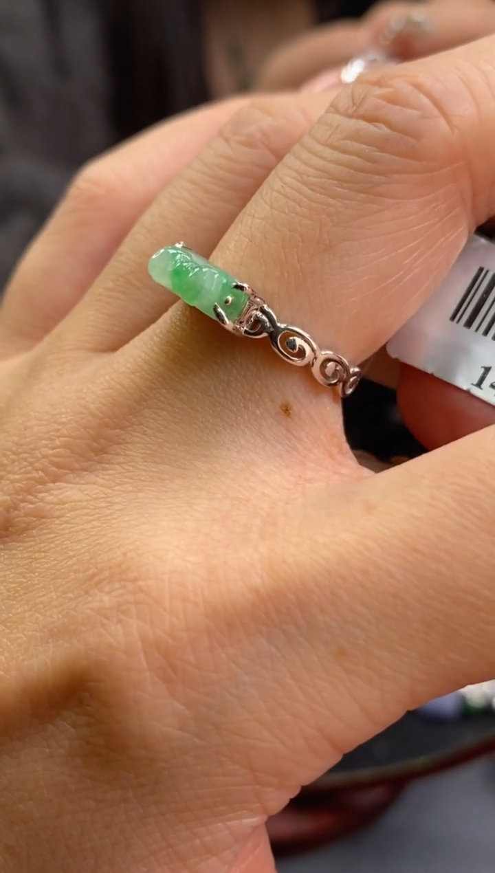 颈饰银S925镶嵌翡翠净货14068