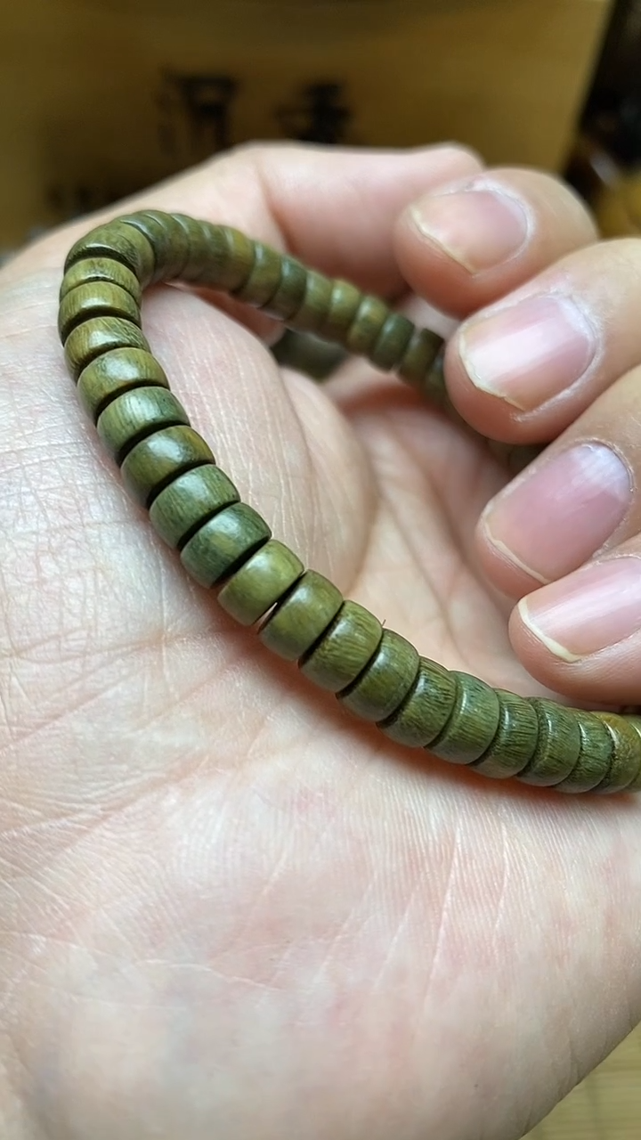 【闪购商品】维腊木（绿檀）手串/手链0.8