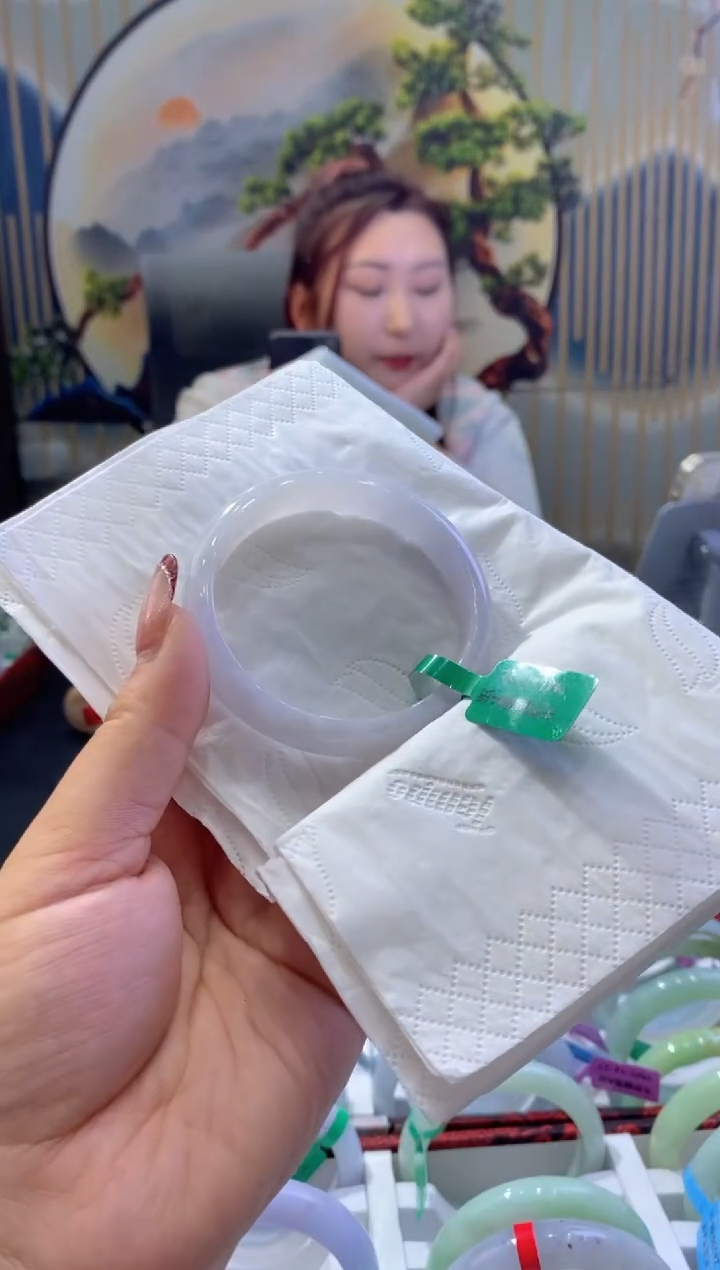 【闪购商品】翡翠手镯未镶嵌00009604