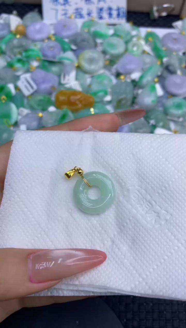 颈饰未镶嵌翡翠天然缅甸A货翡翠