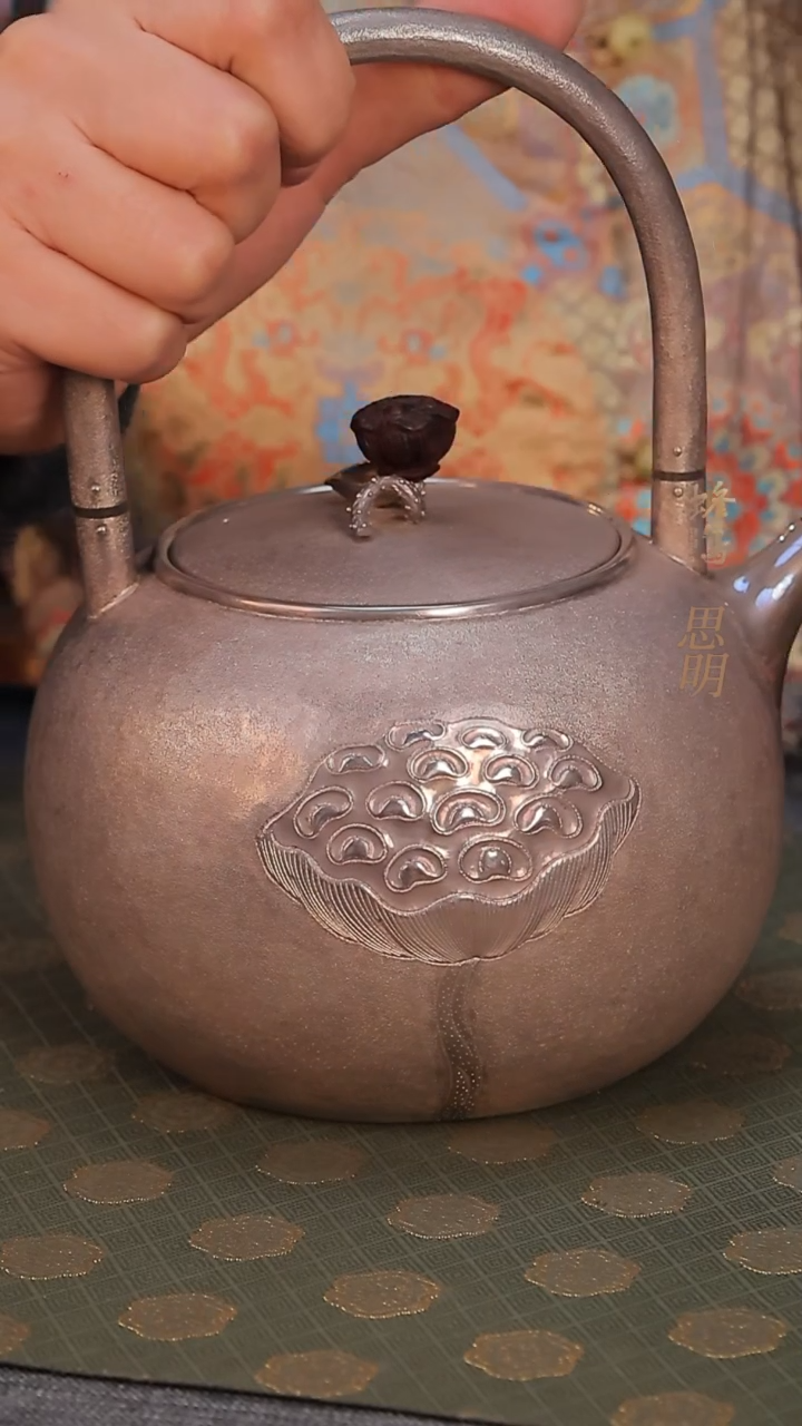 【闪购商品】蜂鸟工坊 莲蓬提梁 孤品