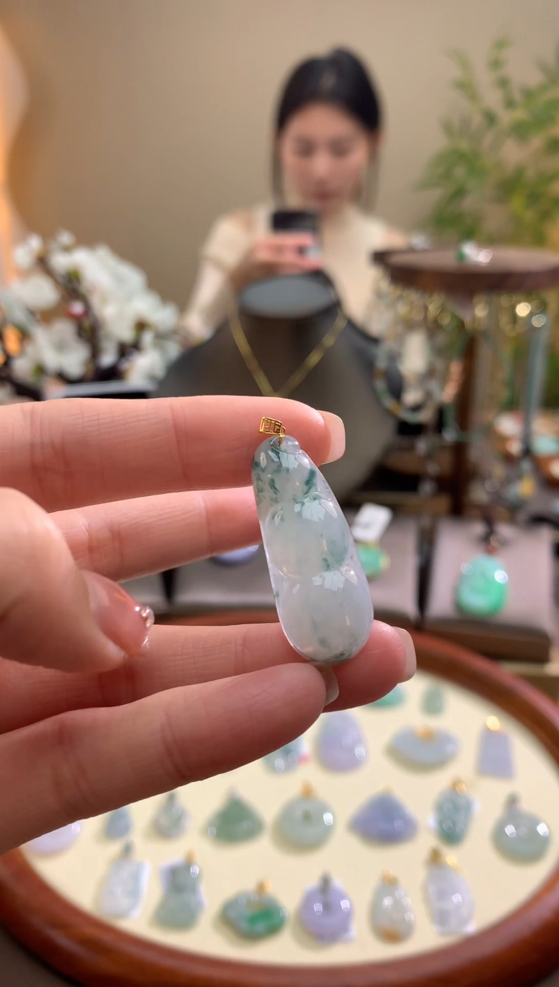 【闪购商品】翡翠颈饰18K金镶嵌豆子