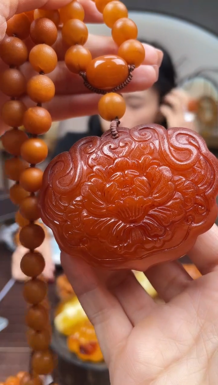 【闪购商品】琥珀裸石未镶嵌首饰 假1赔4 （多样性发货1件（微瑕