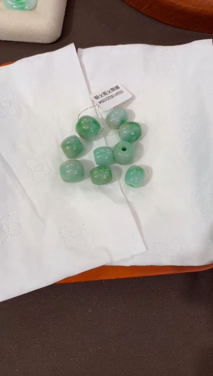 【闪购商品】翡翠颈饰未镶嵌天然缅甸a货翡翠(多样性发其一)