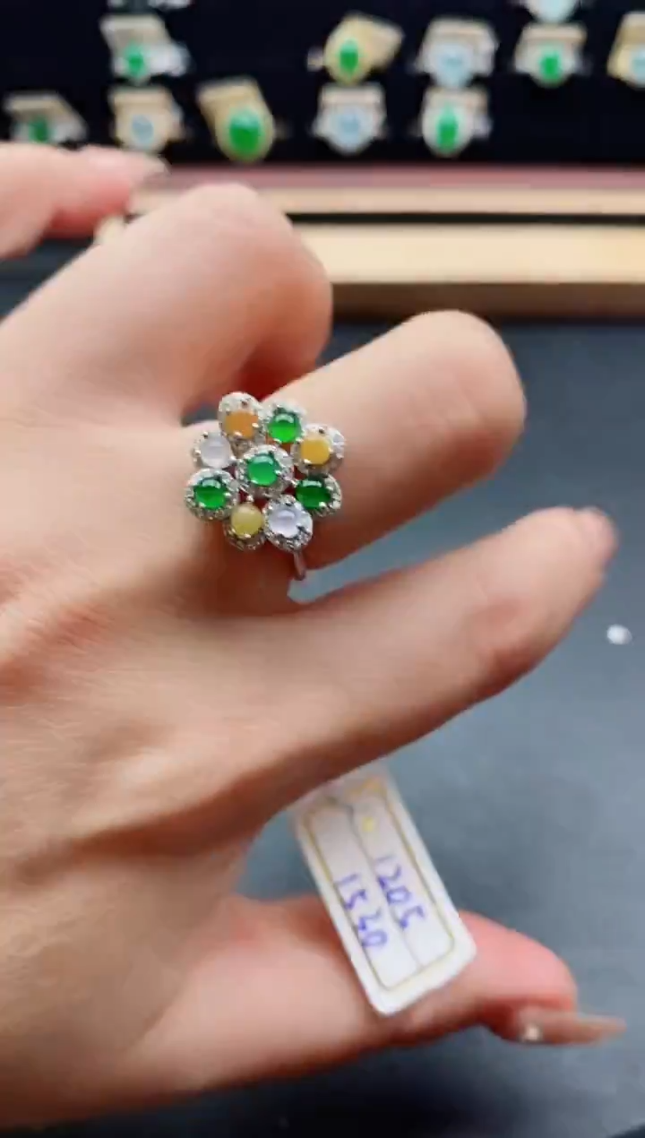银S925镶嵌戒指翡翠1