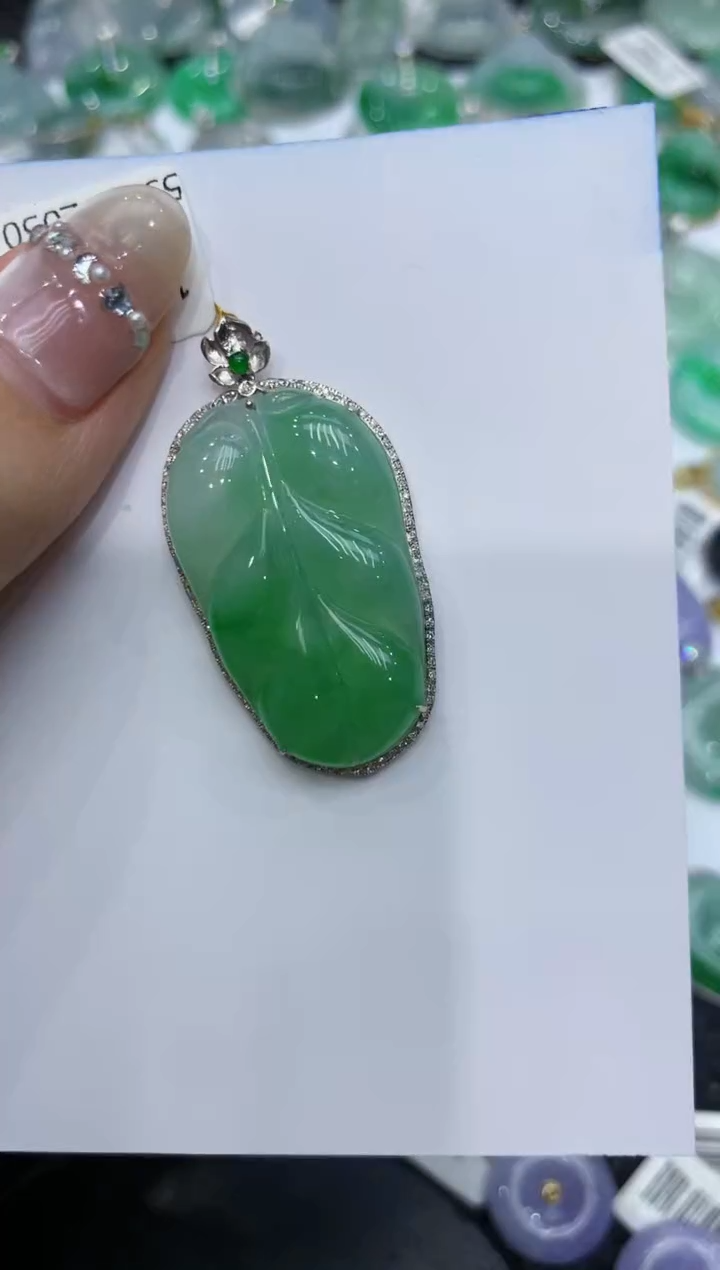 【闪购商品】翡翠颈饰18K金镶嵌222222222