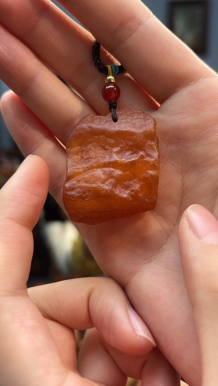 琥珀颈饰未镶嵌吊坠