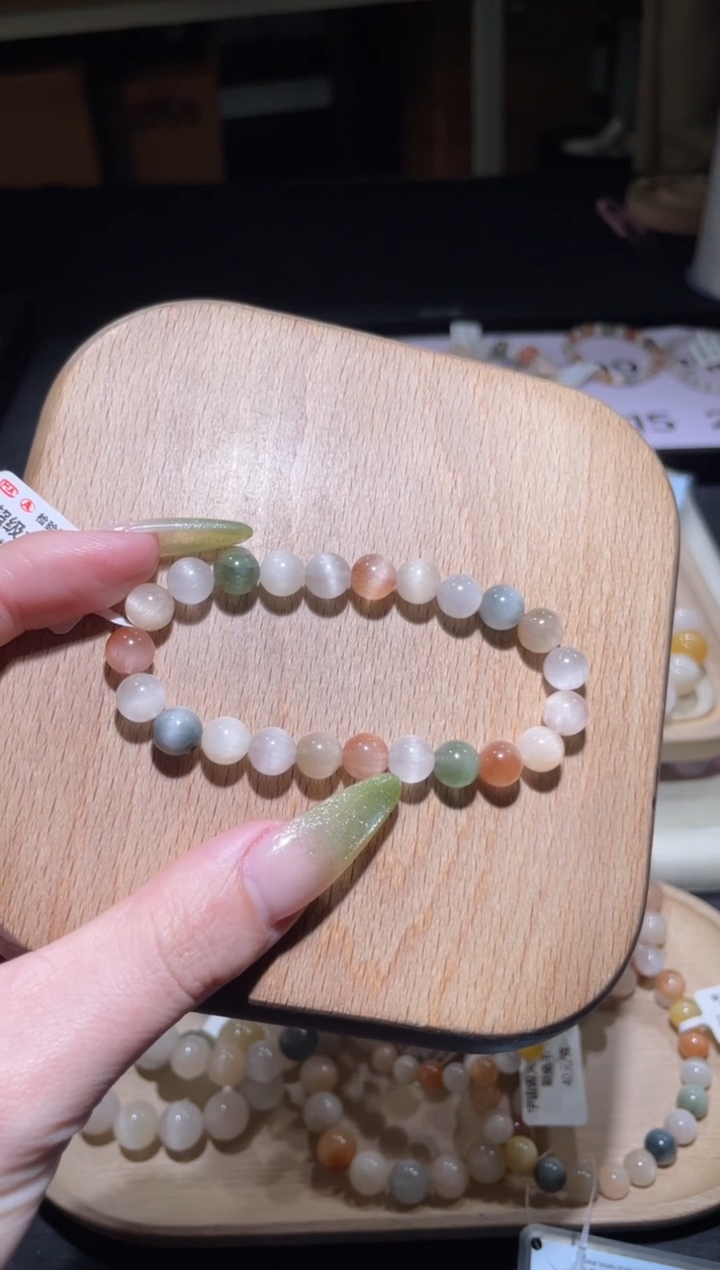 【闪购商品】水晶手链未镶嵌215号多性样发一T  8+