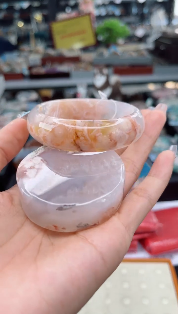 【闪购商品】石英质玉手镯未镶嵌56圈口（赠品镯心）6413089