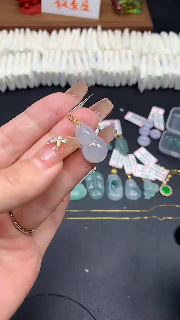 翡翠18K金镶嵌吊坠(不含链)MS180602