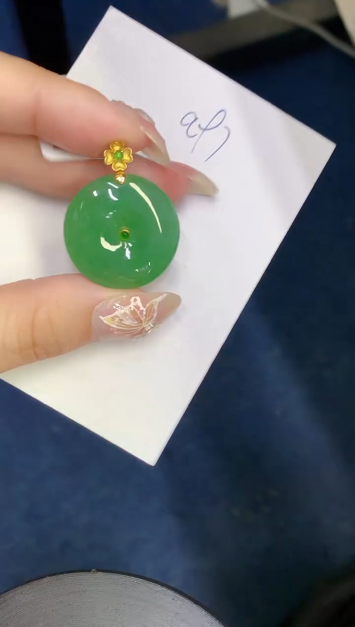 【闪购商品】翡翠颈饰18K金镶嵌000000000000