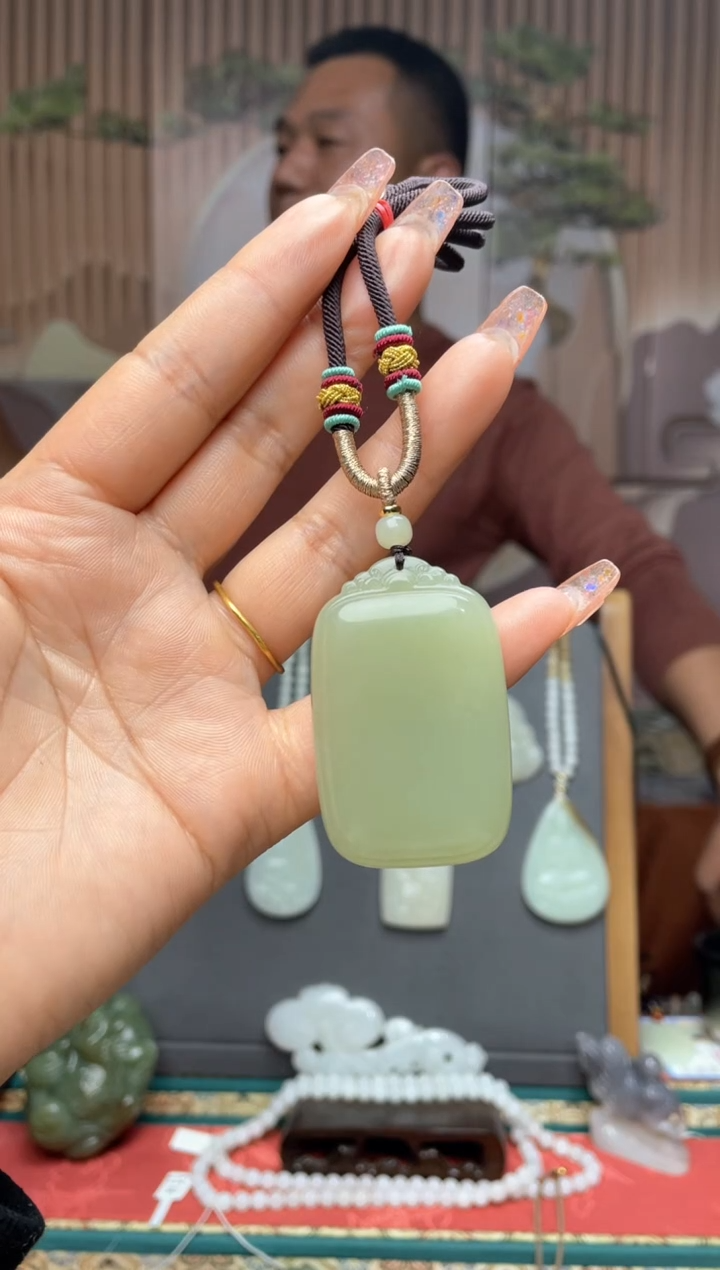 【闪购商品】和田玉未镶嵌颈饰一