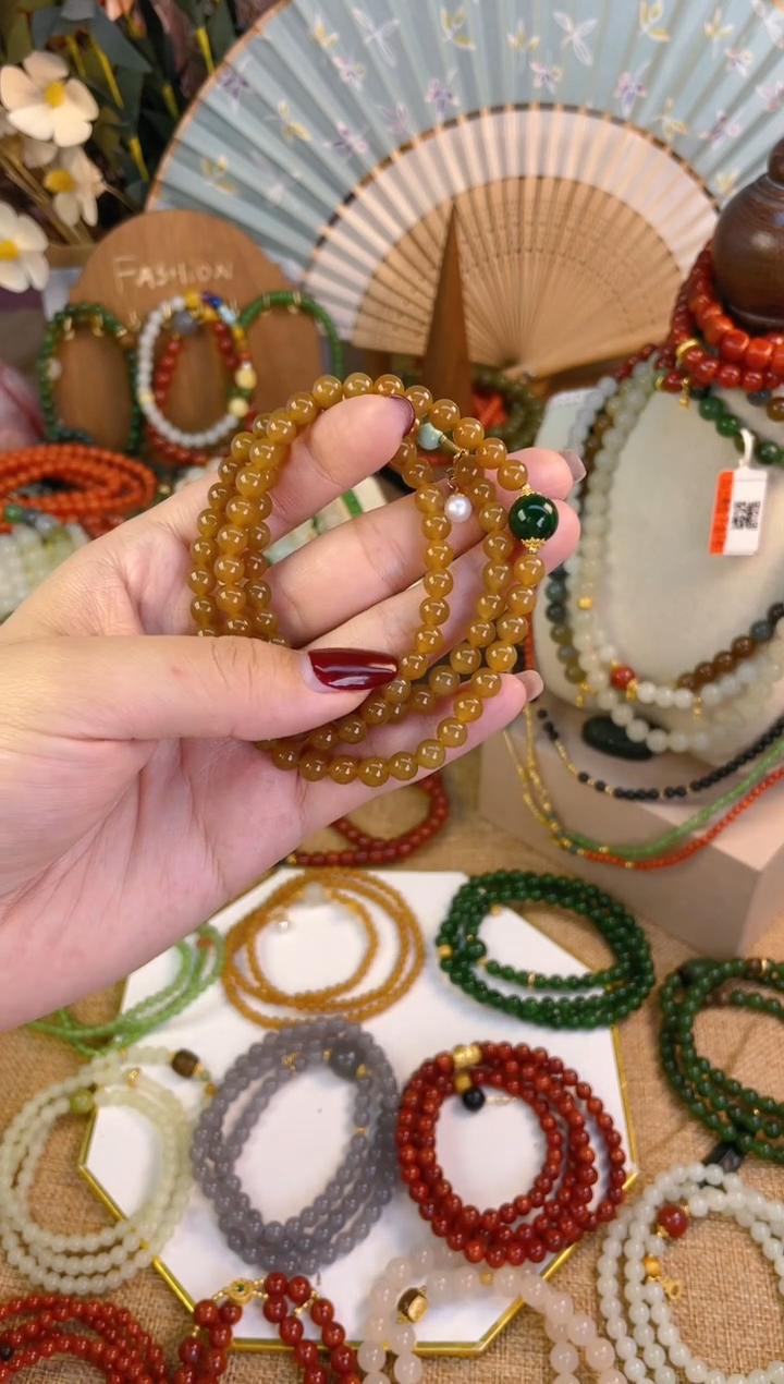 【闪购商品】和田玉三圈18K金镶嵌糖玉