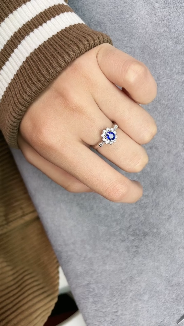 【闪购商品】蓝宝石戒指铂Pt850镶嵌戒指